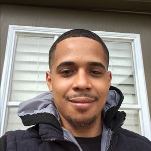 Meet your Posher, Devin